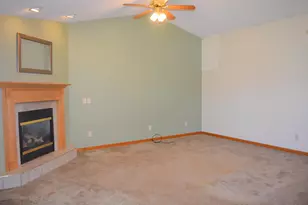 2104 Indian Ridge Dr, Piqua, OH 45356 - Photo 14