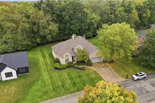 1974 Appian Way, Springfield, OH 45503 - Photo 2