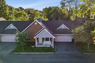 1514 E Ridgeview Circle, Springfield, OH 45504 - Photo 1