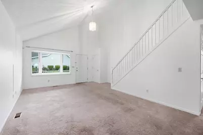 1514 E Ridgeview Circle, Springfield, OH 45504 - Photo 10