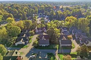 1514 E Ridgeview Circle, Springfield, OH 45504 - Photo 4