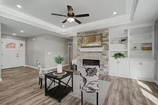864 W Bentley Cir, Troy, OH 45373 - Photo 8
