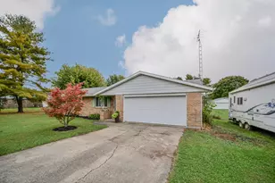 5560 S Pitchin Rd, Springfield, OH 45502 - Photo 2