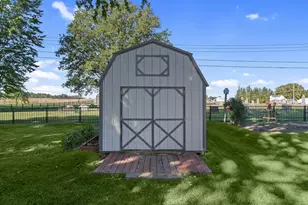 105 Island Ave, Jackson Center, OH 45334 - Photo 28