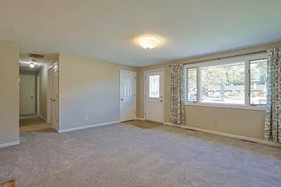 948 Pool Avenue, Vandalia, OH 45377 - Photo 6