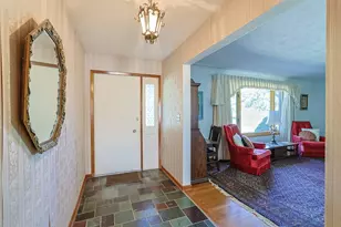 2416 Apricot Dr, Dayton, OH 45431 - Photo 4