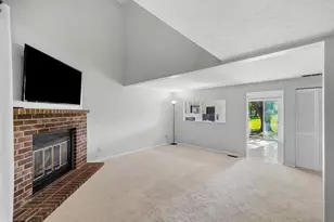 8209 Schoolgate Dr, Dayton, OH 45424 - Photo 4