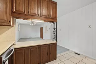 109 Delcourt Dr, Springfield, OH 45506 - Photo 8