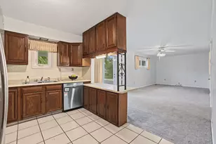109 Delcourt Dr, Springfield, OH 45506 - Photo 6