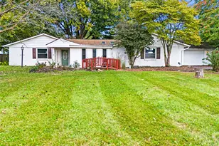5625 Bradley Dr, Tipp City, OH 45371 - Photo 1
