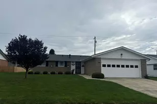 321 N Garber Dr, Tipp City, OH 45371 - Photo 1