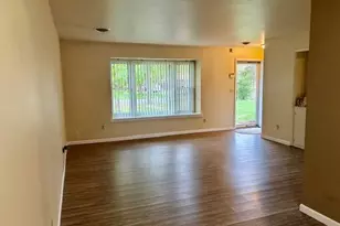 2308 N Metcalf St, Lima, OH 45801 - Photo 2