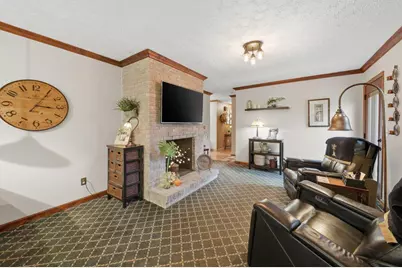 703 Dorchester Dr Drive, Springfield, OH 45506 - Photo 1