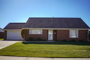 1831 Pinehurst Dr, Springfield, OH 45502 - Photo 1