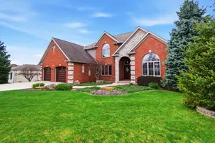713 Stone Hollow Pl, Bellefontaine, OH 43311 - Photo 1