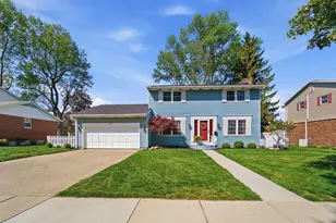 478 Robin Hood Ln, Troy, OH 45373 - Photo 1