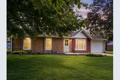 809 Canterbury Drive, Wapakoneta, OH 45895 - Photo 1