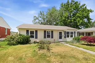 621 S Douglas Ave, Springfield, OH 45505 - Photo 1