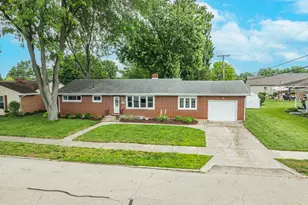 23 Dronfield Rd, Troy, OH 45373 - Photo 1