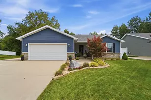 4158 Midfield St, Springfield, OH 45503 - Photo 1