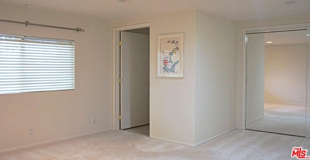 1461 Laurel Way, Beverly Hills, CA 90210-2253