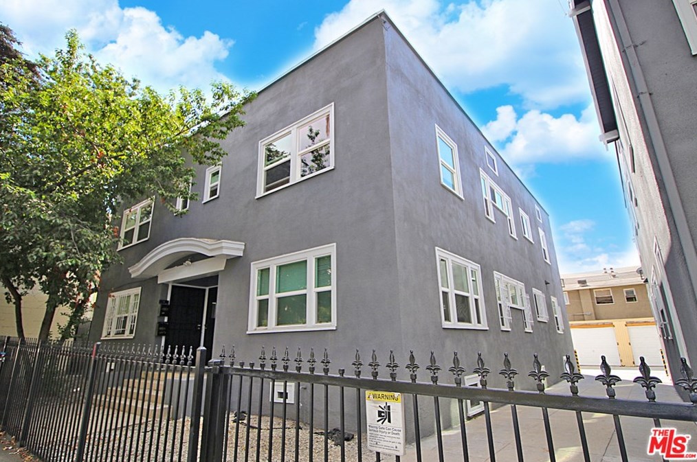 5528 Franklin Ave, Los Angeles, CA 90028-5902