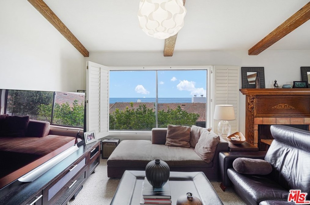 6786 Las Olas Way, Malibu, CA 90265-4138