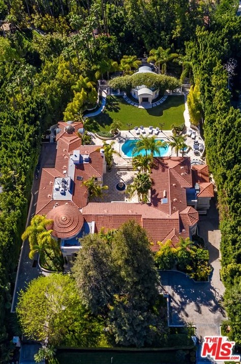 277 St Pierre Rd, Los Angeles, CA 90077