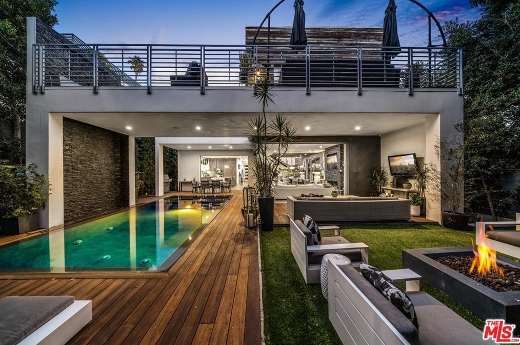 823 Cherokee Ave, Los Angeles, CA 90038-3507