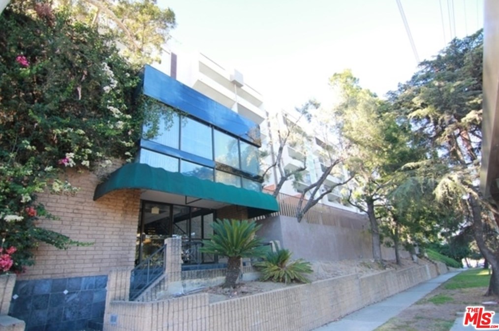 3949 Los Feliz Blvd #204, Los Angeles, CA 90027