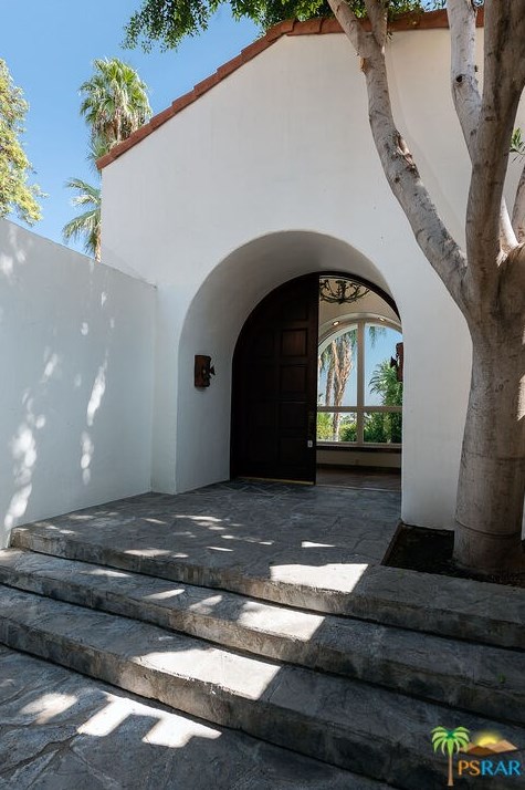 294 W Crestview Dr, Palm Springs, CA 92264