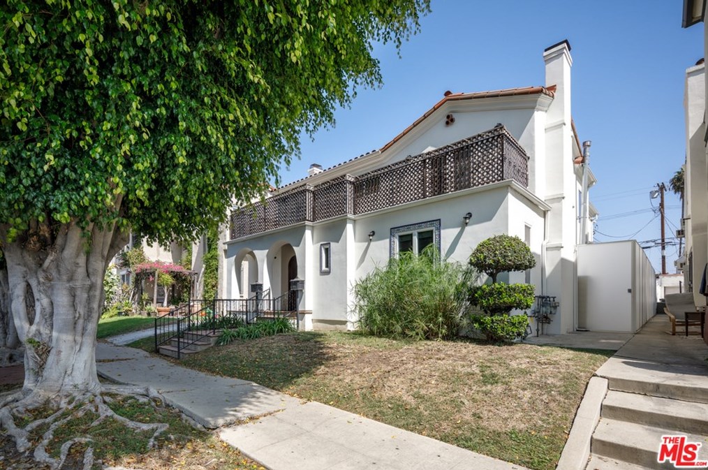 328 Sierra Bonita Ave, Los Angeles, CA 90036-2410