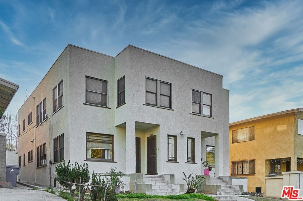 2038 Hollenbeck Dr, Los Angeles, CA 90023-1217