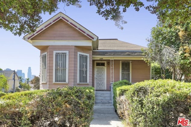 715 Douglas St, Los Angeles CA  90026-5115 exterior