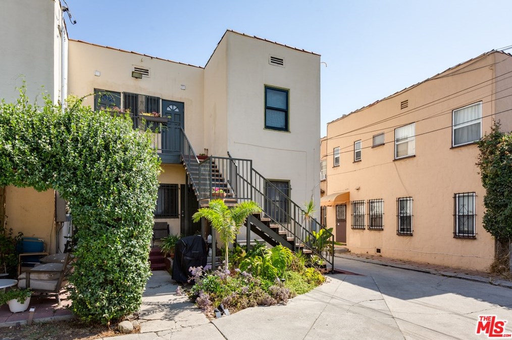 429 Spaulding Ave, Los Angeles CA  90036-2290 exterior