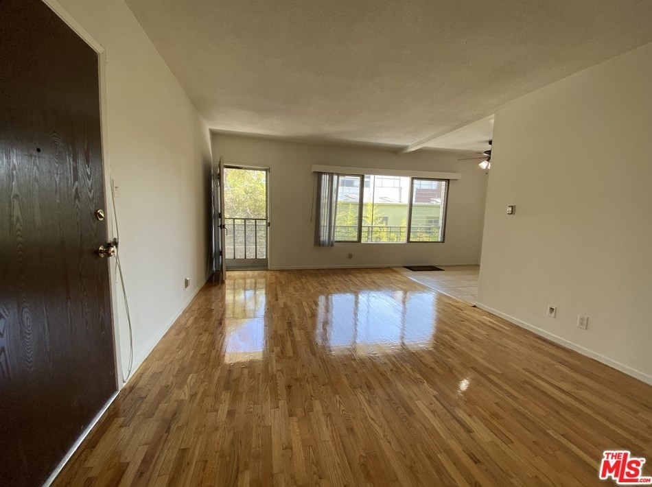 1117 10th St #8, Santa Monica, CA 90403