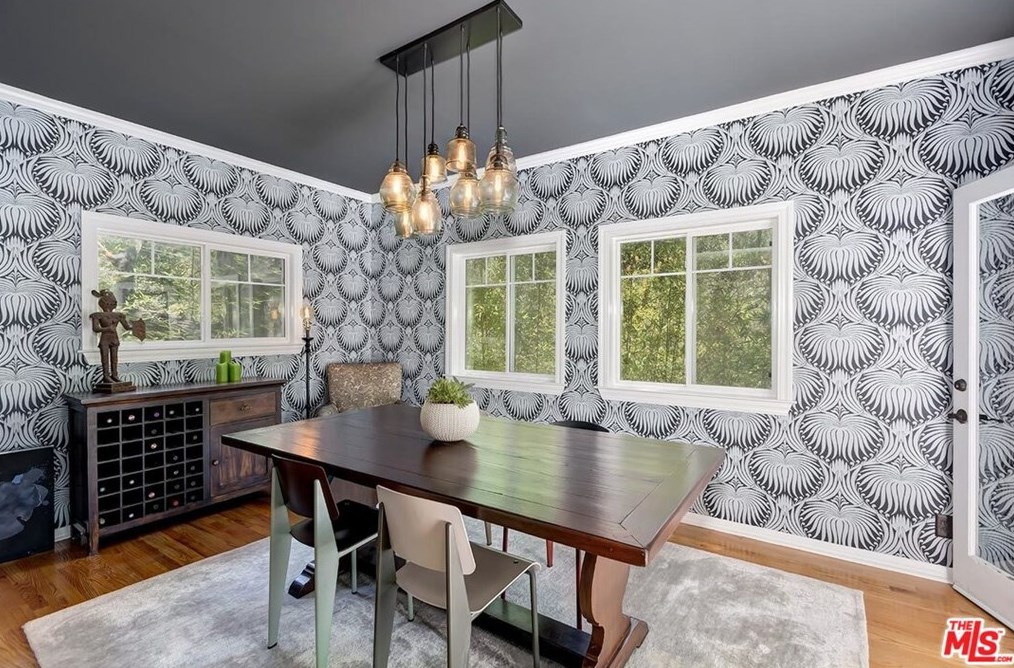 2435 Horse Shoe Canyon Rd, Los Angeles CA  90046-1541 exterior