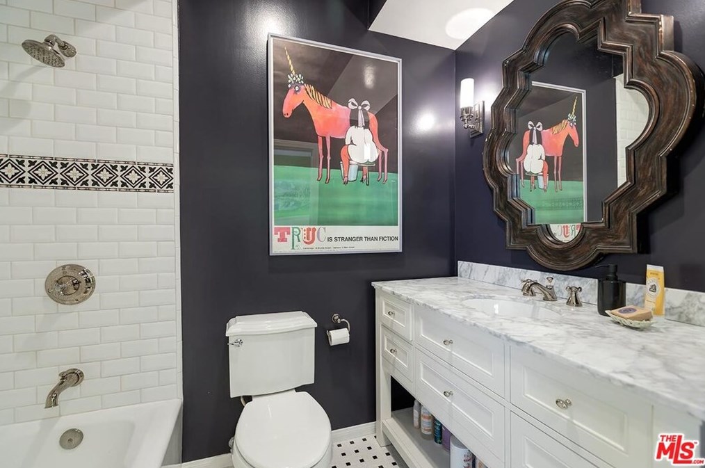 2435 Horse Shoe Canyon Rd, Los Angeles CA  90046-1541 exterior