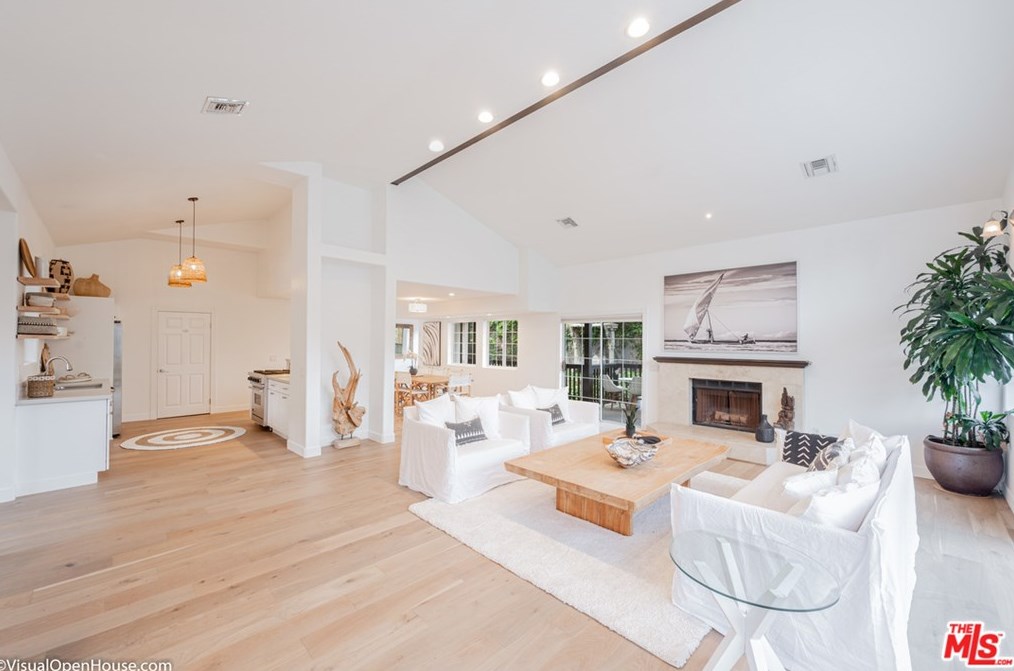 3806 Las Flores Canyon Rd, Malibu, CA 90265-5239