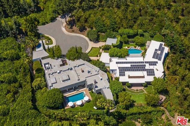 520 Stonewood Dr, Beverly Hills, CA 90210-2544