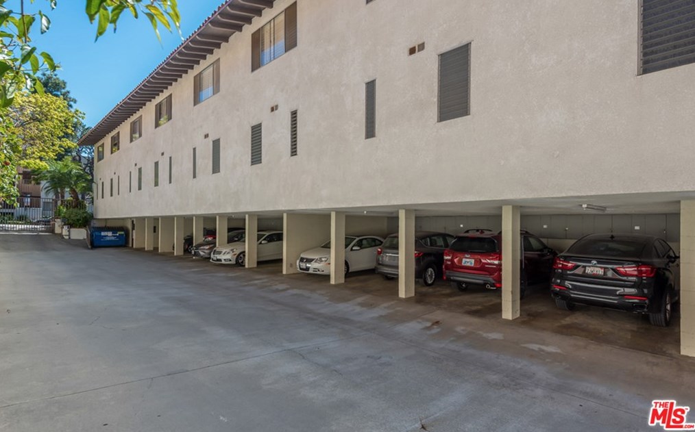 5951 Canterbury Dr, Los Angeles CA  90230-6757 exterior