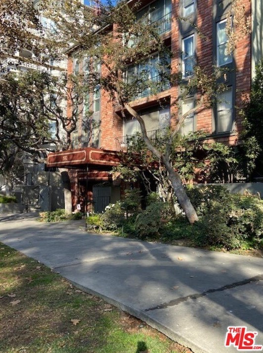 532 N Rossmore Ave #204, Los Angeles, CA 90004