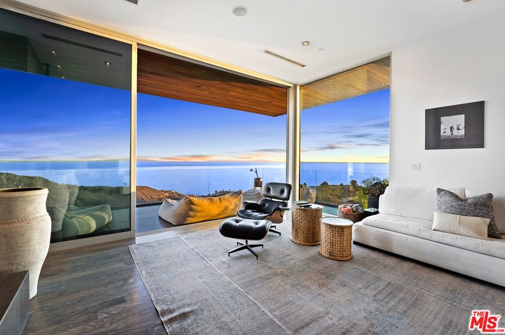 21766 Azurelee Dr, Malibu, CA 90265-3401