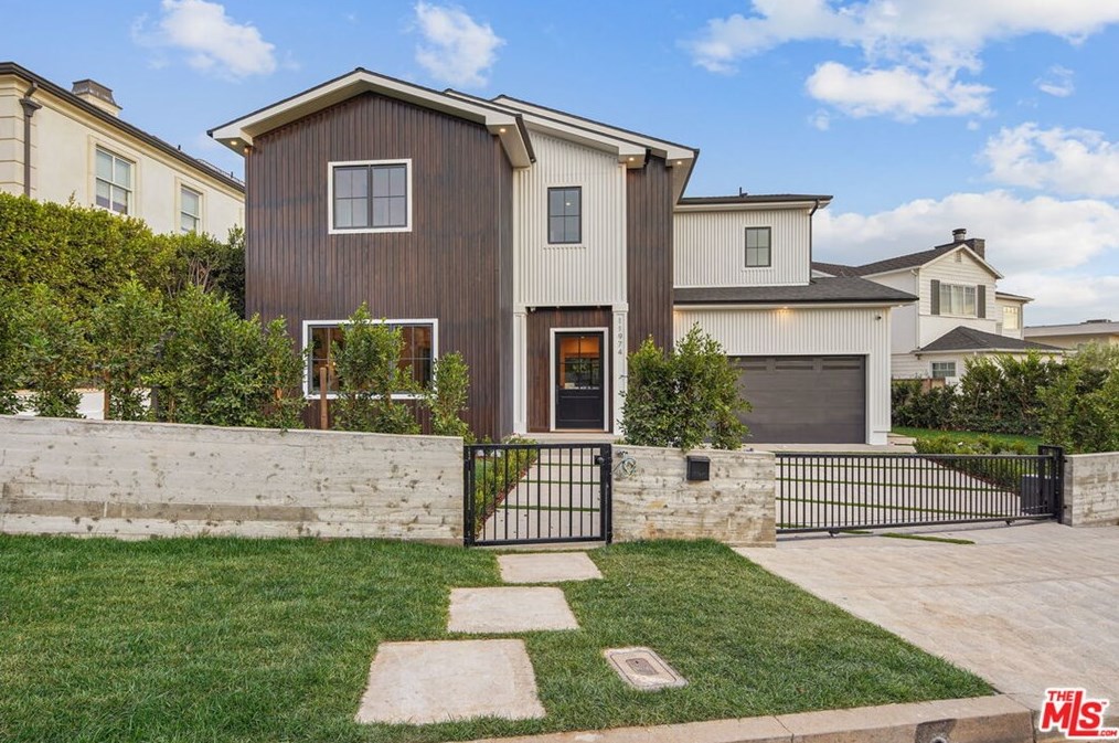 11974 Foxboro Dr, Los Angeles, CA 90049-4111