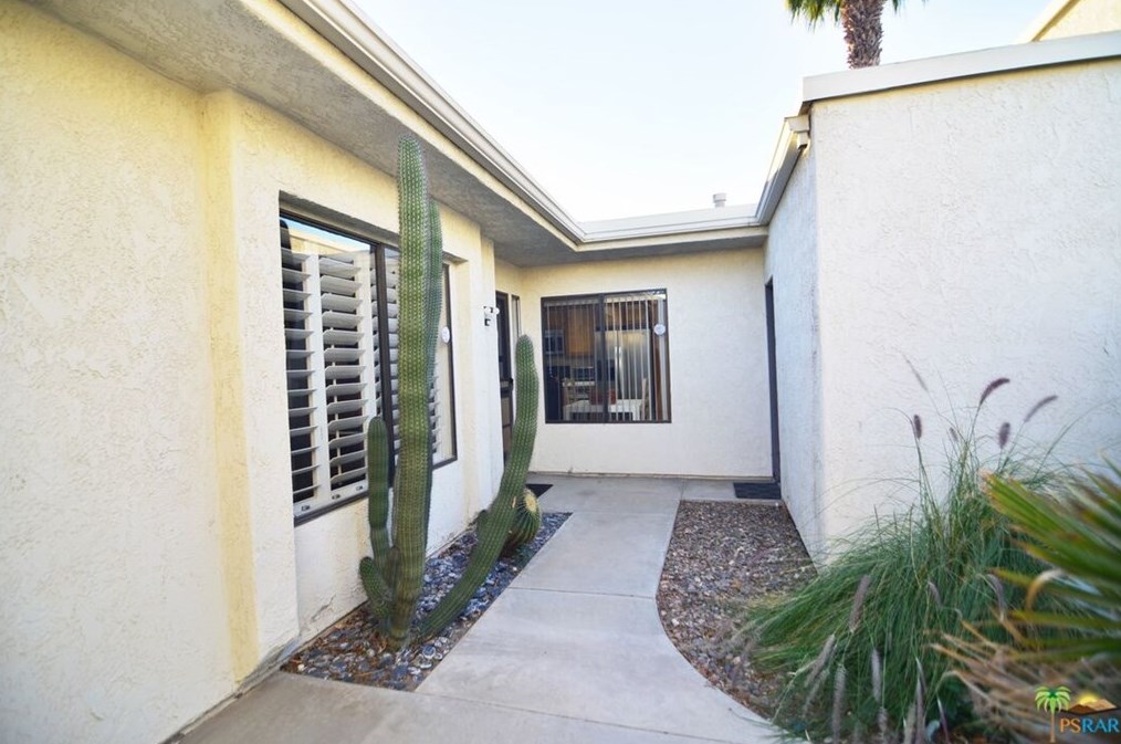 68561 Paseo Soria, Cathedral City, CA 92234-7160