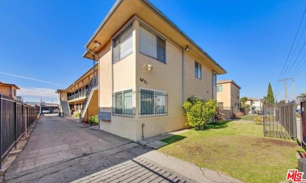 6831 11th Ave, Los Angeles, CA 90043-4750