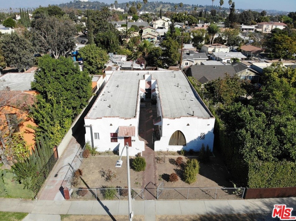 3243 Glenhurst Ave, Los Angeles, CA 90039-2322