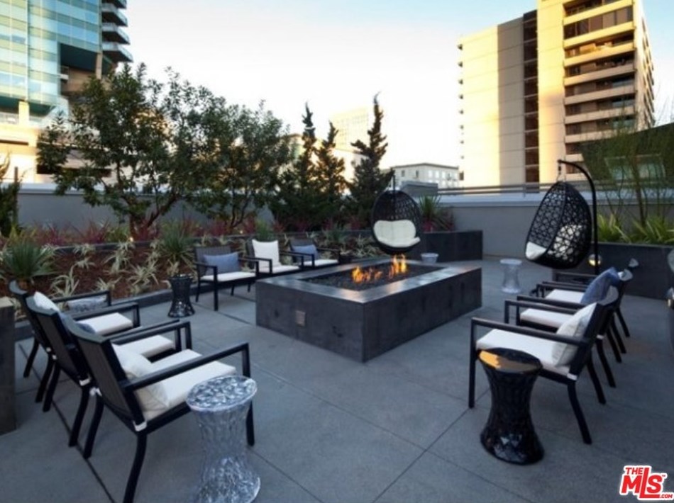 900 S Figueroa St #2107, Los Angeles, CA 90015