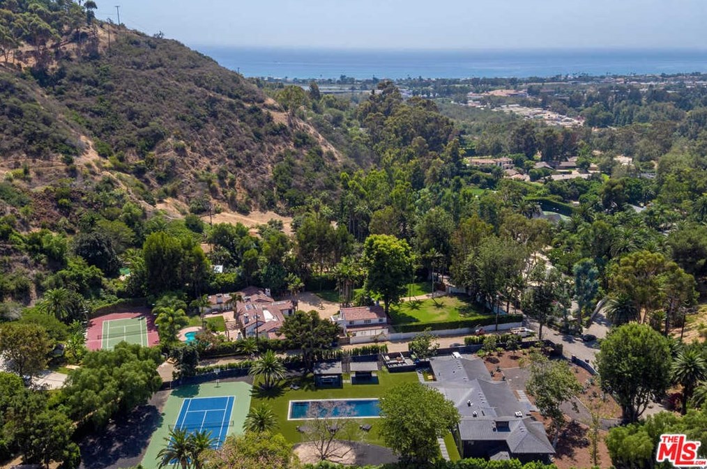 3350 Serra Rd, Malibu, CA 90265-4912