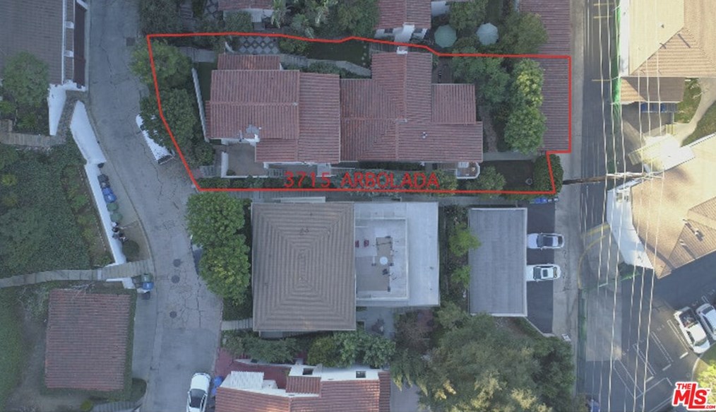 3715 Arbolada Rd, Los Angeles, CA 90027-2401